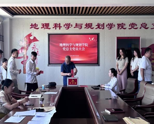 cad706aeee97f382c9ce8d405c9f37d