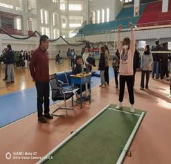 滑冰老师作指导