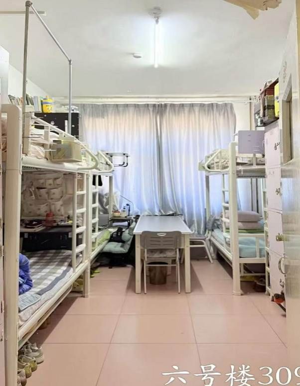 52f019e0c1c2ce0a7fe091e11da2cffe(1