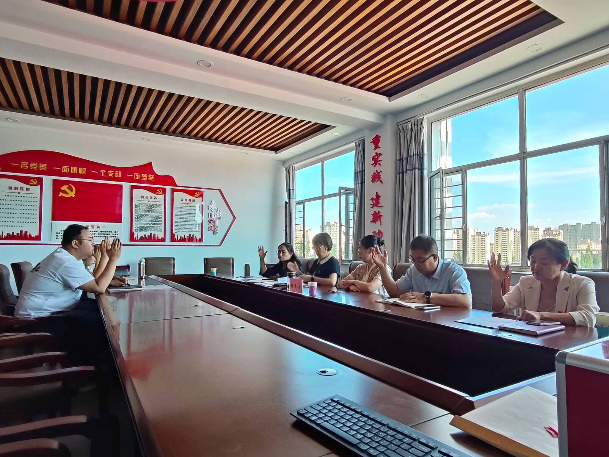 33fd382caf1bd352698c3b54f1af613